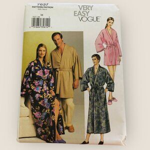 Vintage Vogue Sewing Pattern 7637 Unisex Robe Size Medium